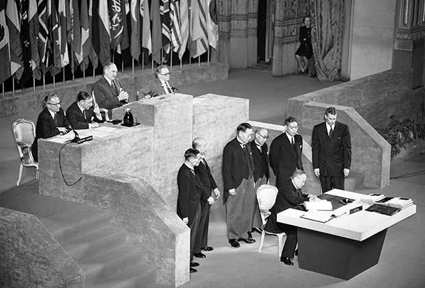Подписание мирного договора между частью стран антигитлеровской коалиции и Японией в Сан-Франциско 8 сентября 1951 года