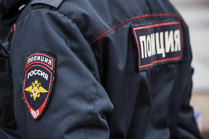 Российский полицейский штрафовал родственников ради работы