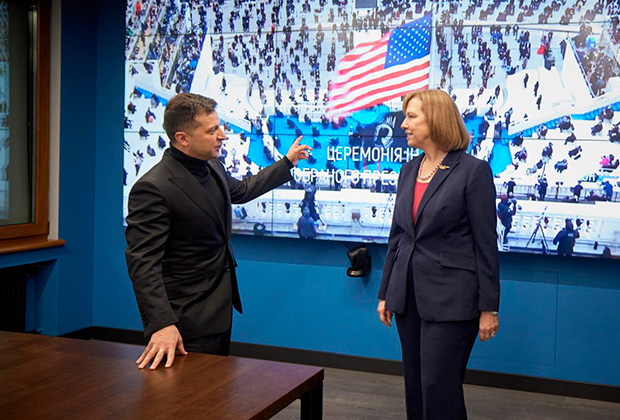 Зеленский на встрече с временной поверенной США в делах Украины Кристиной Квин