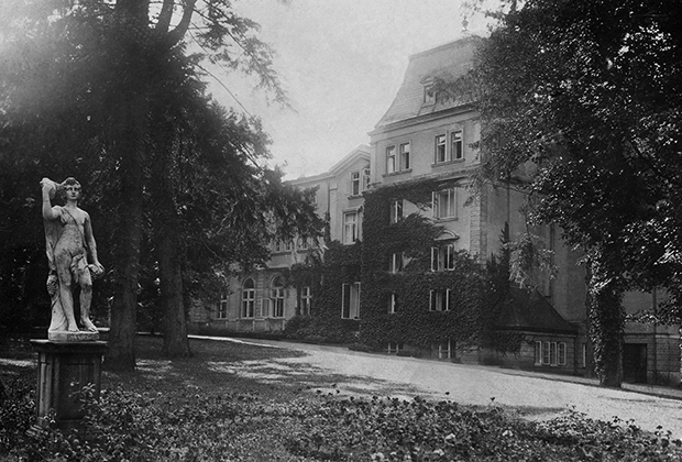Резиденция семьи Бисмарков в Заксенвальде, 1913 год