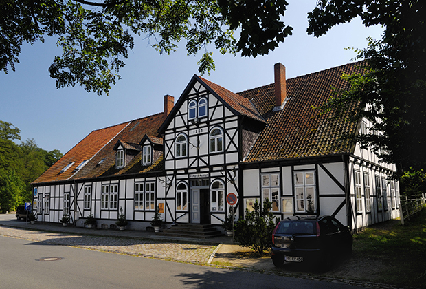 Фасад музея Бисмарка во Фридрихсру, Шлезвиг-Гольштейн, Германия