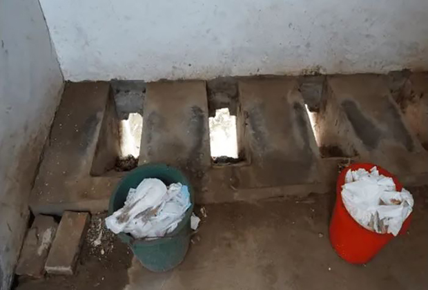 Туалет в китайской школе до ремонта от ВТО