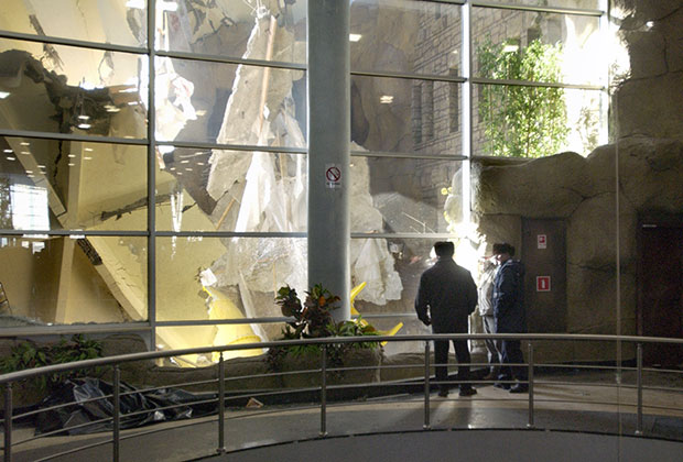 Архитектор тщательно расследовал трагедию аквапарка в Москве и последующее обрушение Трансвааль-парка. Недавно прокуратура Москвы раскрыла причины катастрофического инцидента в аквапарке "Ясенево"