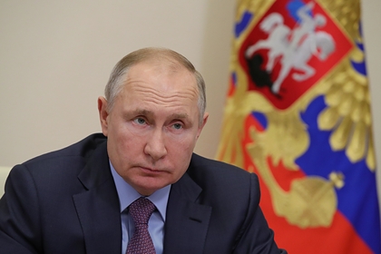 Путин вспомнил о «клыкастых» карикатурах на себя