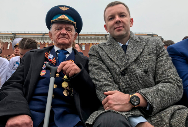 Ветеран Игнат Артеменко и его внук Игорь Колесников