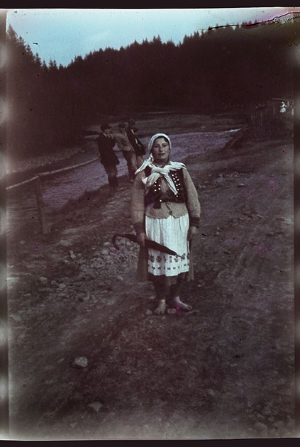 Жители села в Карпатах. Предположительно Румыния, 1941 год.