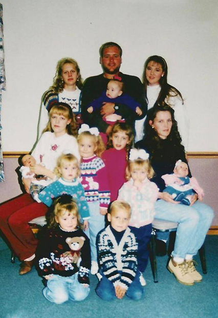 Семейная фотография 1998 года