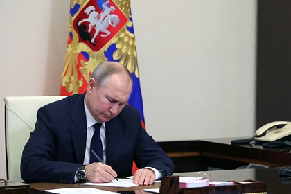 Путин одним указом присвоил 62 генеральских и адмиральских звания