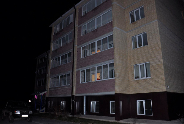 Дом №57 на улице Есенина, в котором произошло массовое убийство