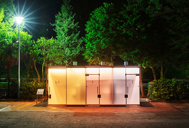 Прозрачные туалеты в токийском районе Сибуя от архитектора архитектору Сигеру Бана