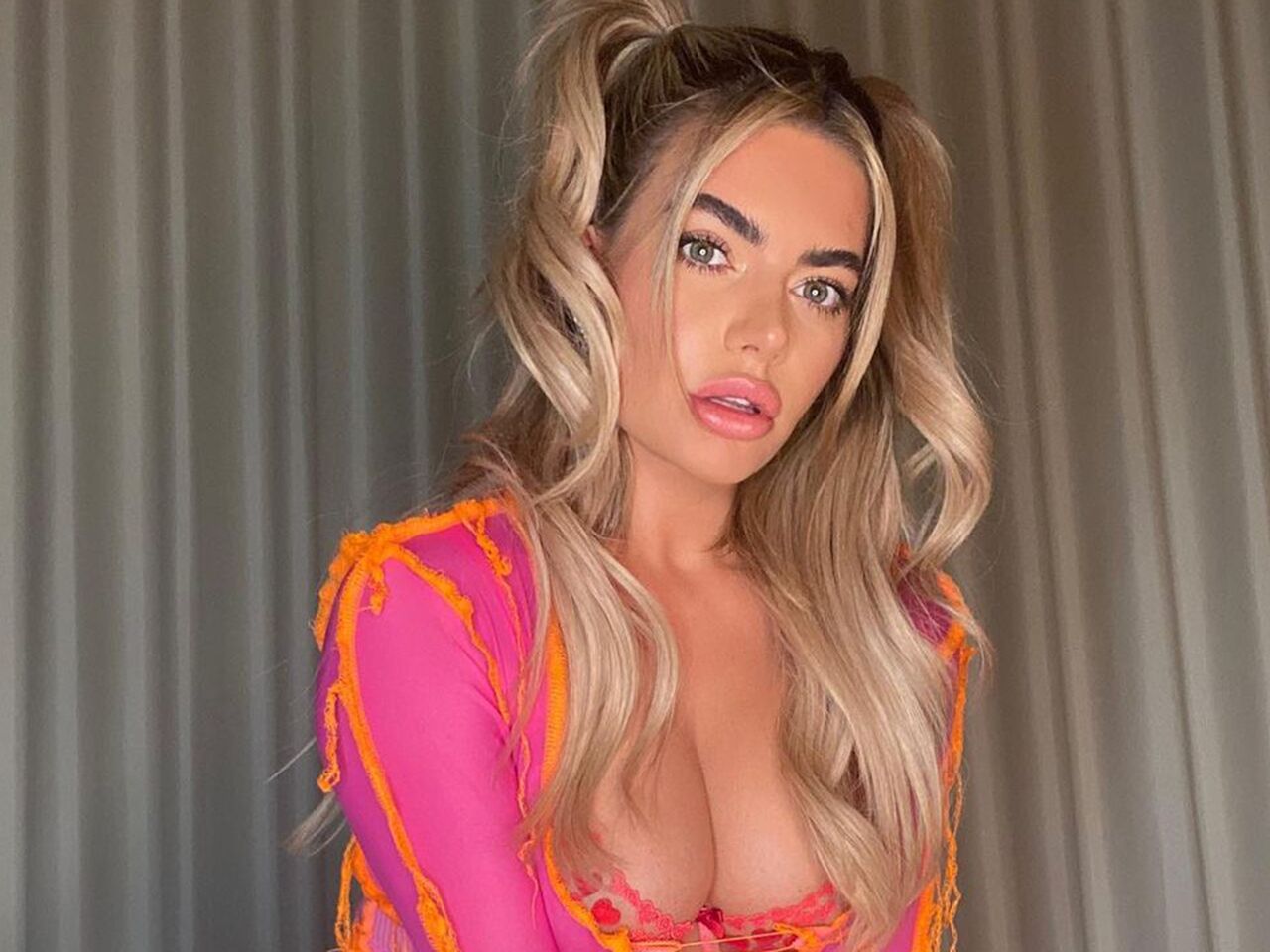 Дұрыс емес тесікке кіріп кетті