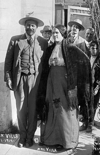 Панчо Вилья с женой в Сьюдад-Хуаресе, Мексика. 1914 год