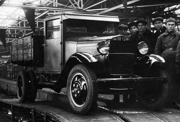 Первый грузовой автомобиль Горьковского автомобильного завода — знаменитая полуторка ГАЗ-АА