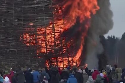 Сожжение гигантского замка «корона-людоеда» на Масленицу показали на видео