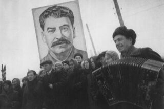 Демонстрация в честь принятия новой конституции СССР. Декабрь 1936 года