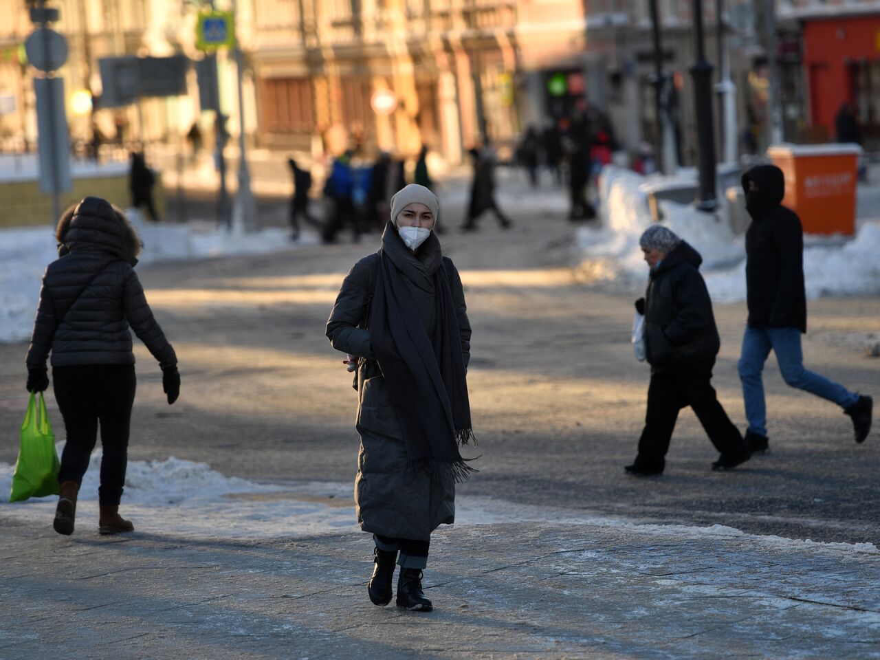 Проведено более