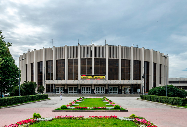 Дворец спорта «Юбилейный» (Санкт-Петербург), где был убит Игорь Тальков. Фото: Public Domain / Wikimedia