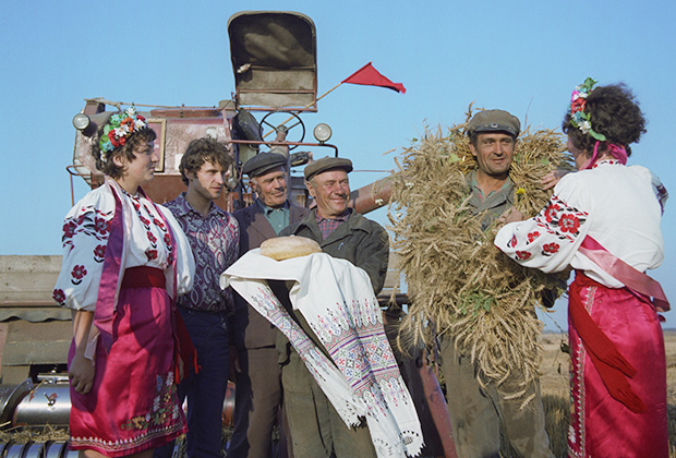 Празднование Дня урожая в колхозе имени М. Горького. Киевская область, 1974 год