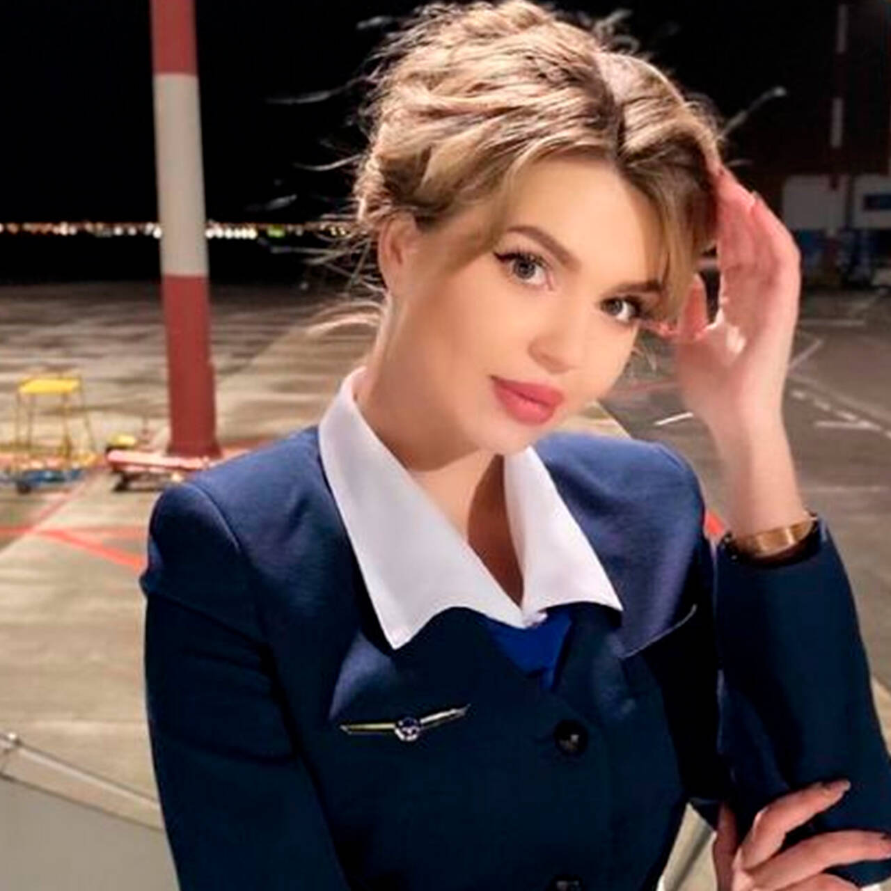 В какой российской авиакомпании работают самые красивые стюардессы?