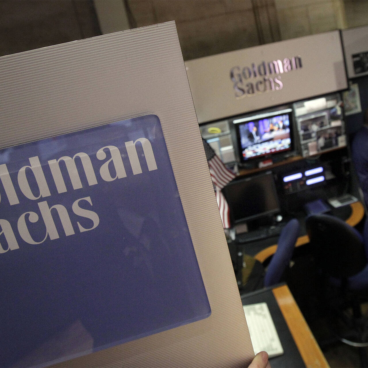 Goldman sachs vampire squid. Goldman sachs. Goldman sachs Москва. Goldman sachs банкрот.