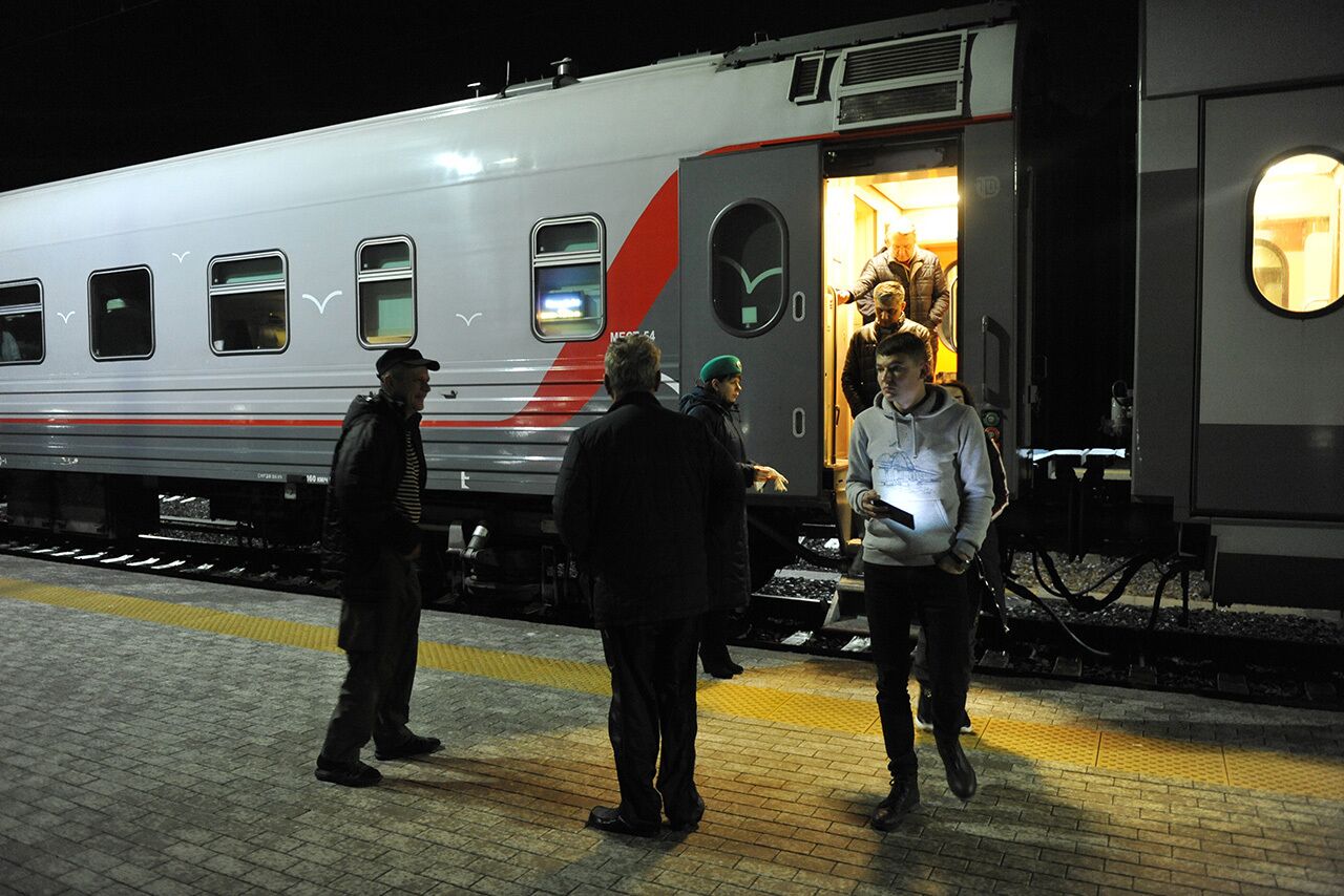 Пассажирский поезд Санкт Петербург