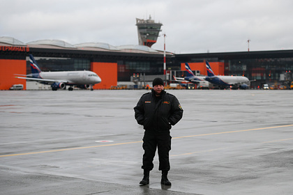 Летевший в Турцию российский самолет резко изменил направление после вылета