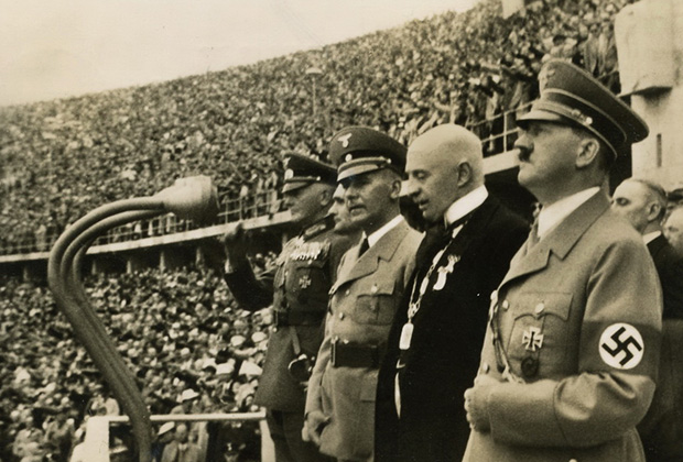 Гитлер и члены МОК на открытии Олимпийских игр 1936 года