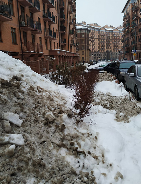 Уборка снега в ЖК «Город набережных»
