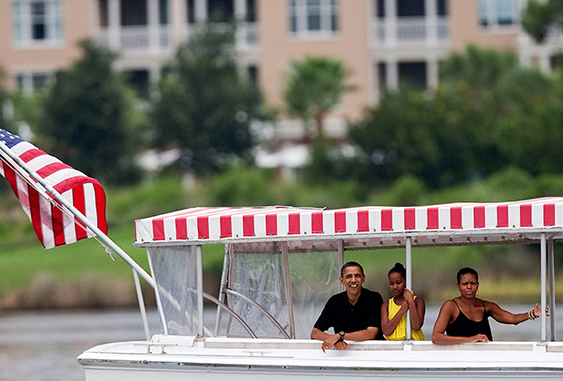 Семья Обама проводит выходные на побережье Мексиканского залива Флориды, август 2010 года