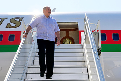 Лукашенко улетел в Азербайджан