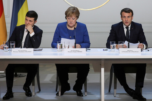 Владимир Зеленский, Ангела Меркель и Эммануэль Макрон (слева направо)