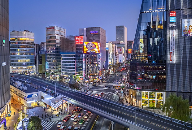 Панорамный вид на элитный район Гиндза, Токио