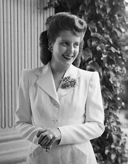 Эва Перон в 1945 году