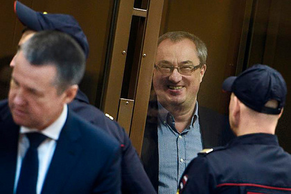 Суд освободил от наказания осужденного за коррупцию экс-главу Коми Гайзера