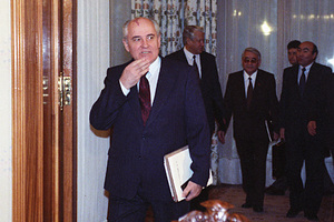 «Миша, ты ни черта не понимаешь» 30 лет назад Горбачев в последний раз попытался спасти СССР.  Но Союз все равно рухнул