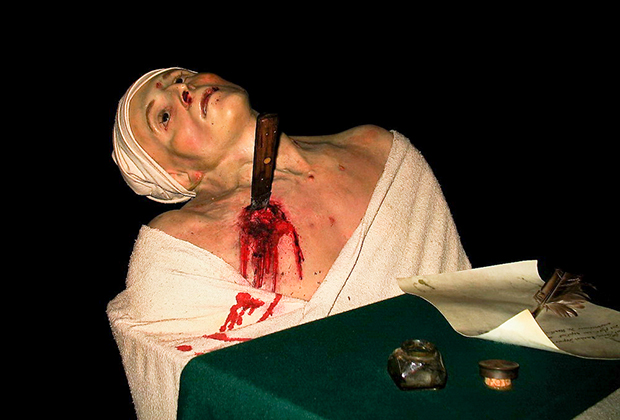 Смерть Марата, убитого Шарлоттой Корде. Экспозиция Музея мадам Тюссо (Лондон)