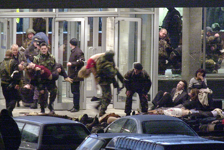 Операция по освобождению заложников во время теракта на Дубровке