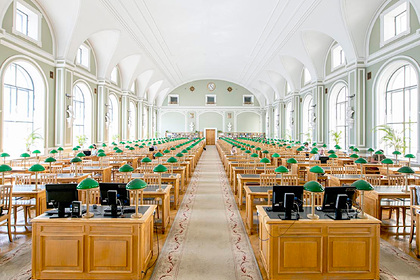 В Петербурге мужчины подрались за место в библиотеке