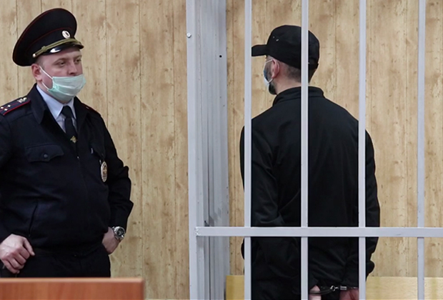 Каха Газзаев (справа) в зале суда