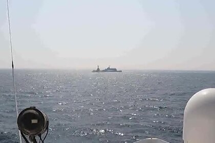 Опубликовано видео выстрелов кораблей США из-за приближения КСИР