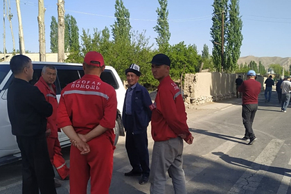 Десятки человек пострадали в боях на границе Таджикистана и Киргизии