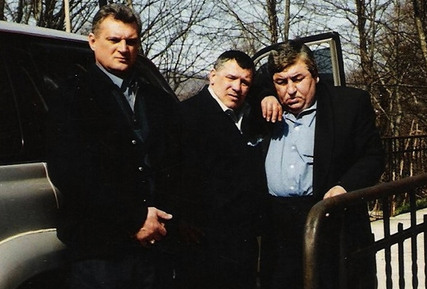 Юрий Тишенков (в центре) и Датико Цихелашвили (Дато Ташкентский, справа)