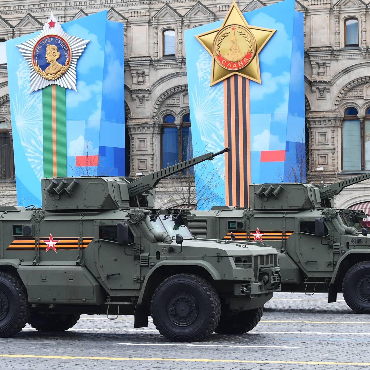 Названы главные новинки на параде военной техники 9 мая в Москве: Оружие:  Наука и техника: Lenta.ru