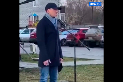 Странная манера речи российского губернатора удивила местных жителей