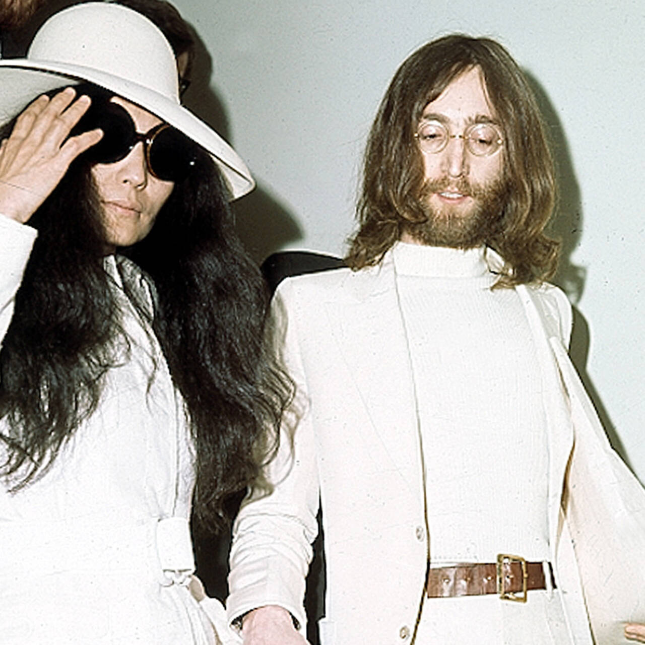 Джон Леннон и его жена - порно видео на intim-top.ru