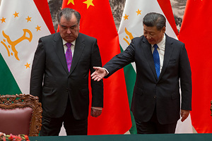 Пекинская удавка. Китай вкладывает в Таджикистан большие деньги. Чем республика будет отдавать долги?