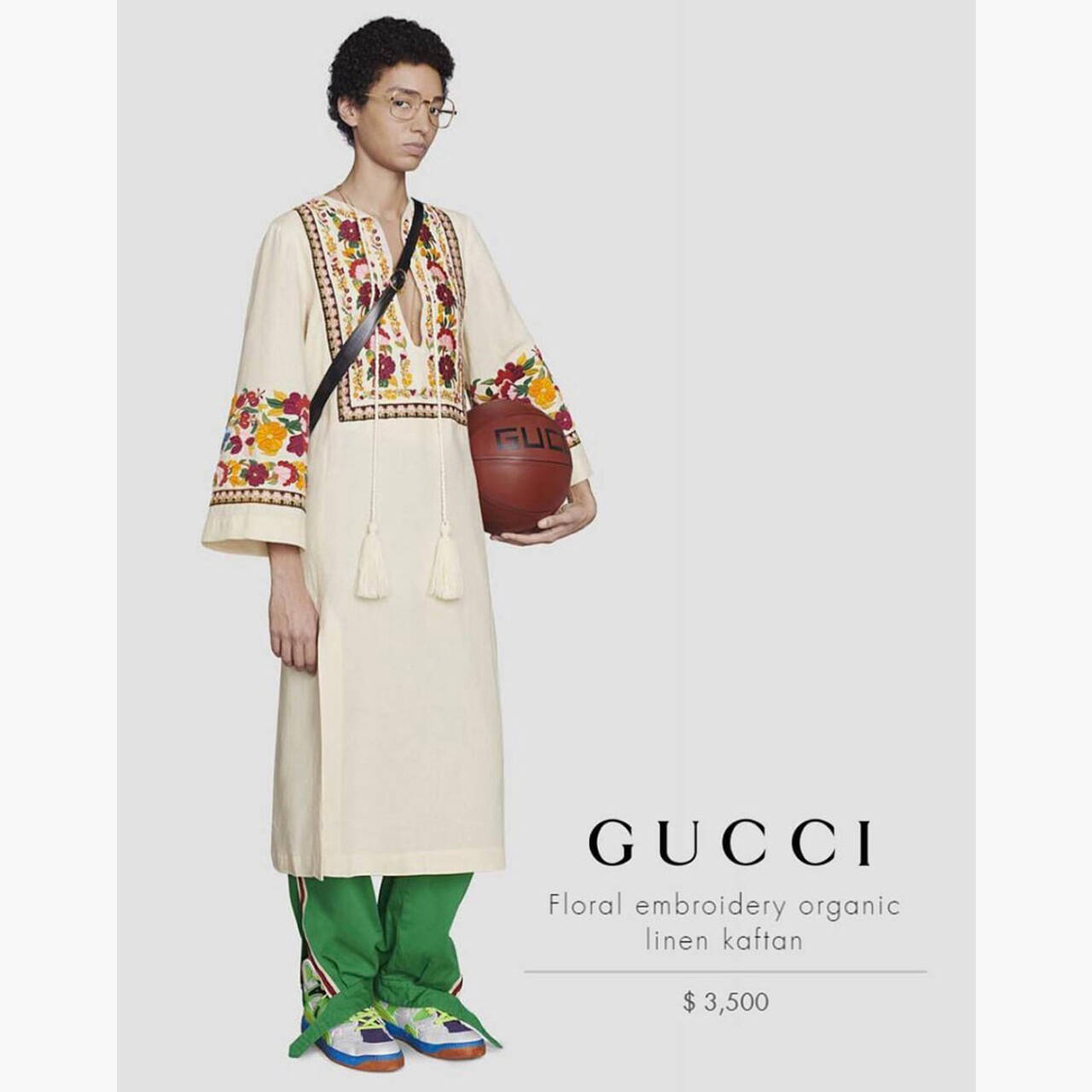 В новом наряде от Gucci увидели оскорбление целого народа: Явления:  Ценности: Lenta.ru