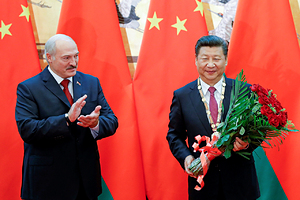 Кредиты, оружие, Шелковый путь. Как Китай становится незаменимым партнером Белоруссии?