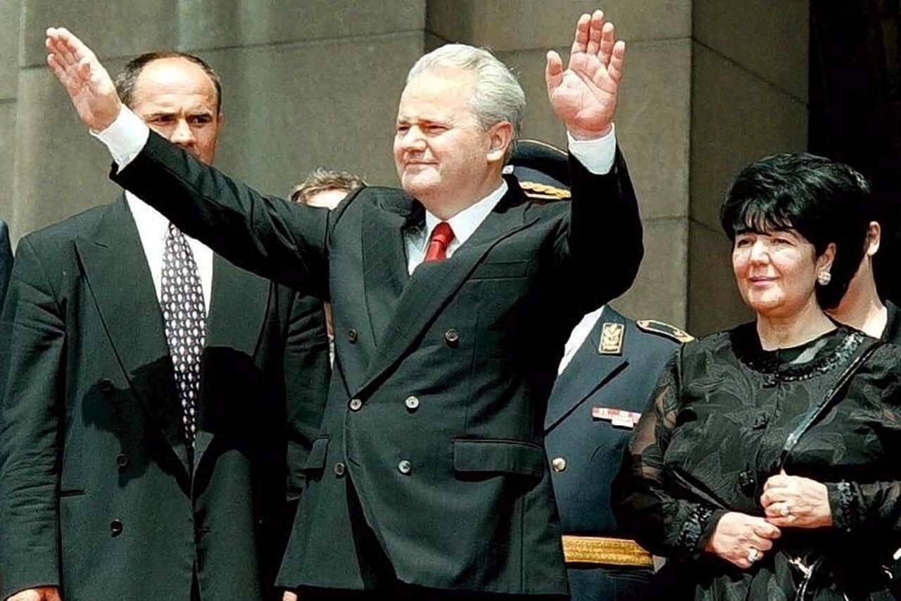 Президент Черногории В Купальнике