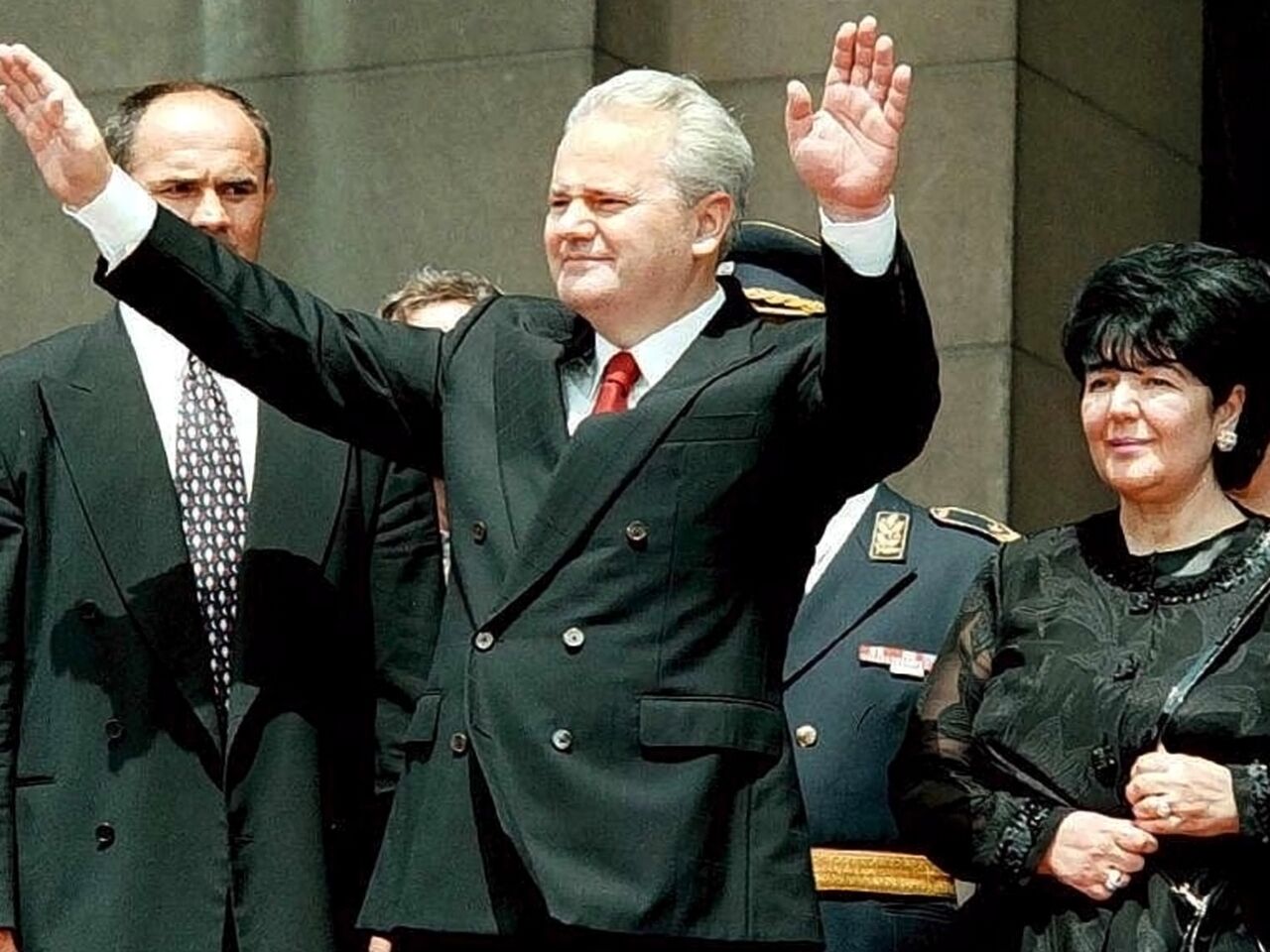 Президент Черногории Фото В Купальнике